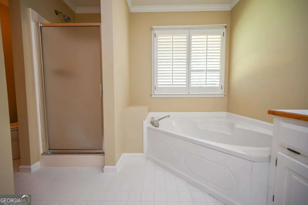 114 Valley Farm LN Acworth, GA 30102