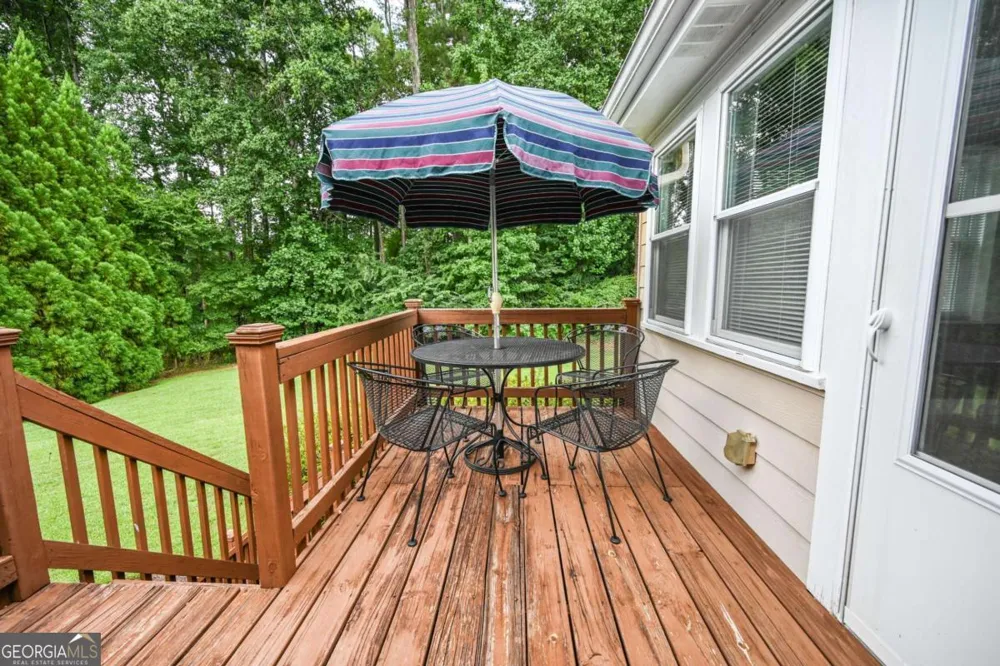114 Valley Farm LN Acworth, GA 30102