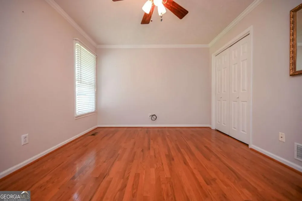 114 Valley Farm LN Acworth, GA 30102