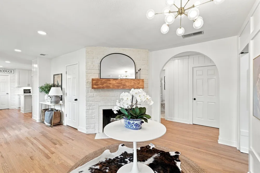 6387 Greenway Road Fort Worth, TX 76116