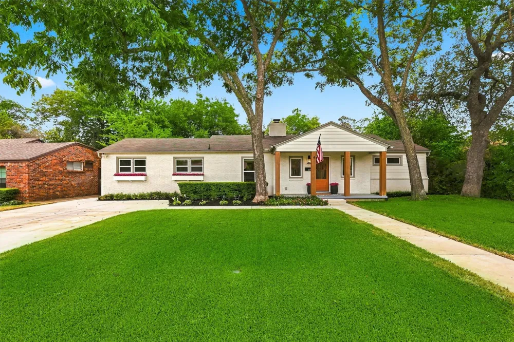 6387 Greenway Road Fort Worth, TX 76116