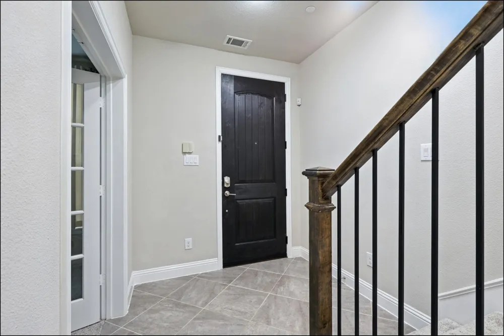 297 Scotia Street Lewisville, TX 75056