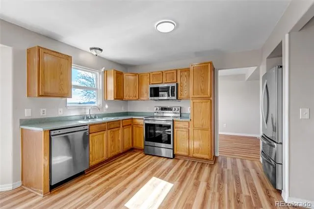 2375 Lisa Drive Colorado Springs, CO 80915