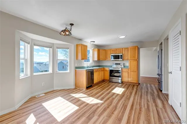 2375 Lisa Drive Colorado Springs, CO 80915