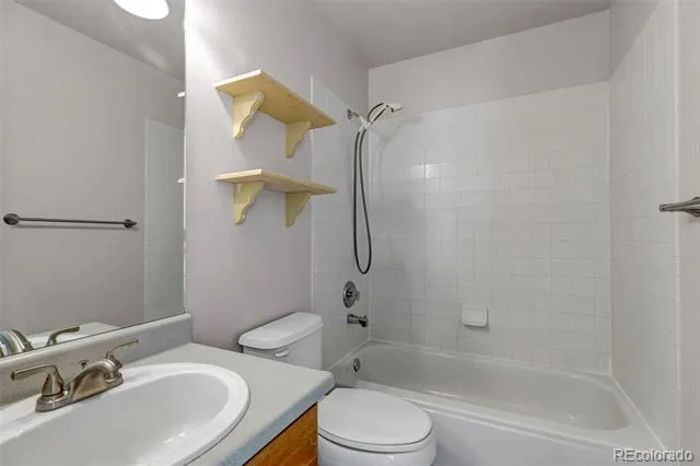 2375 Lisa Drive Colorado Springs, CO 80915