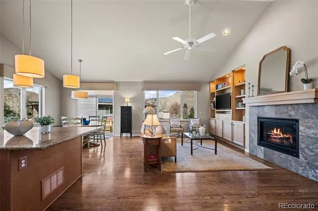 400 Carter Drive Lyons, CO 80540