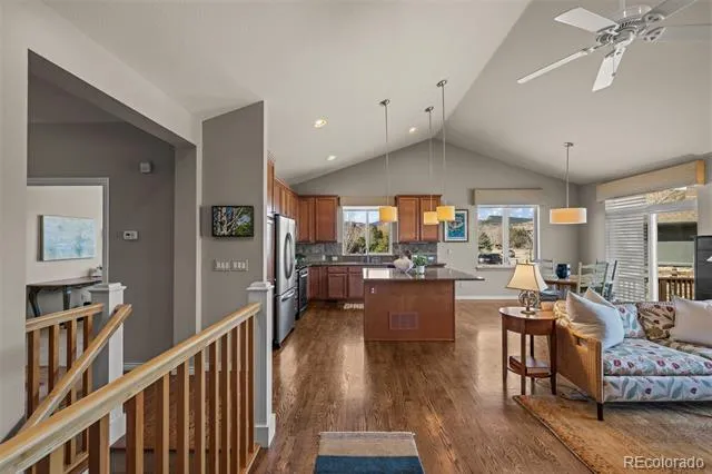400 Carter Drive Lyons, CO 80540