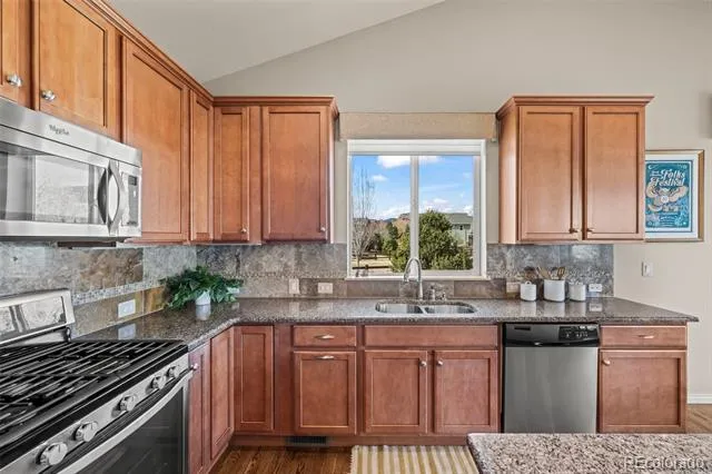 400 Carter Drive Lyons, CO 80540
