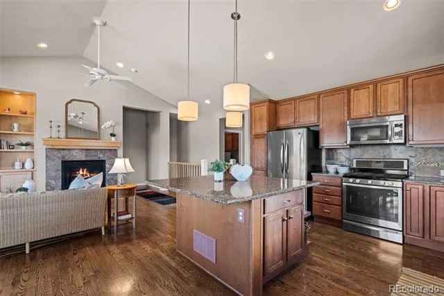 400 Carter Drive Lyons, CO 80540