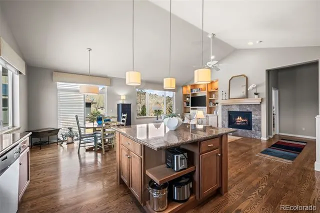 400 Carter Drive Lyons, CO 80540