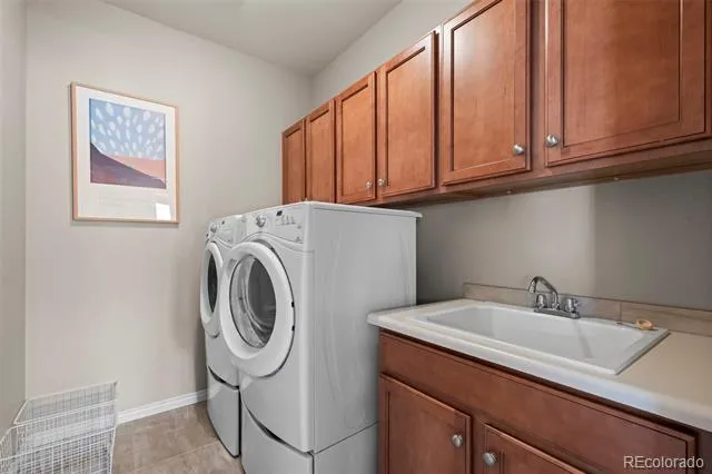400 Carter Drive Lyons, CO 80540