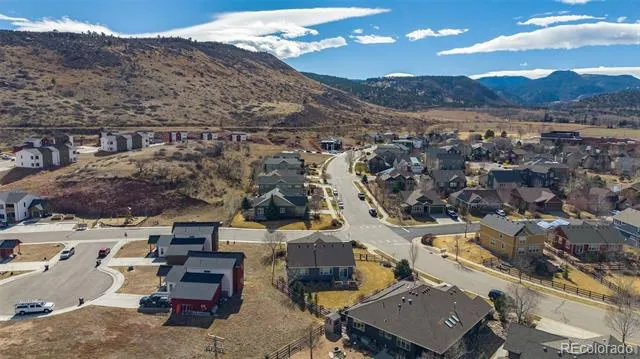 400 Carter Drive Lyons, CO 80540