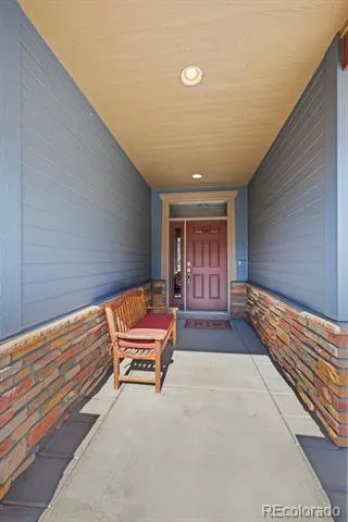 400 Carter Drive Lyons, CO 80540