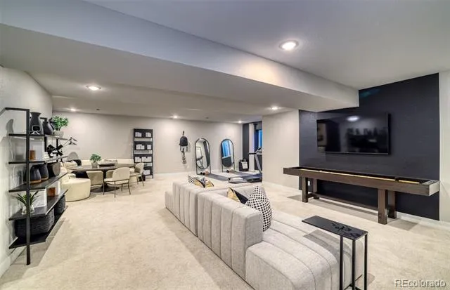 8811 Hotchkiss Street Littleton, CO 80125