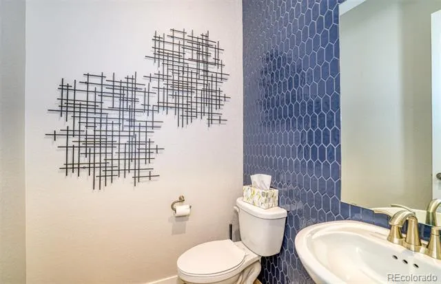 8811 Hotchkiss Street Littleton, CO 80125