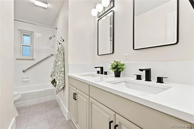 6186 Flower Street Arvada, CO 80004
