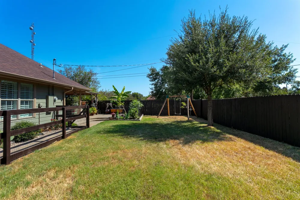 703 Meadow Brook Drive Caldwell, TX 77836