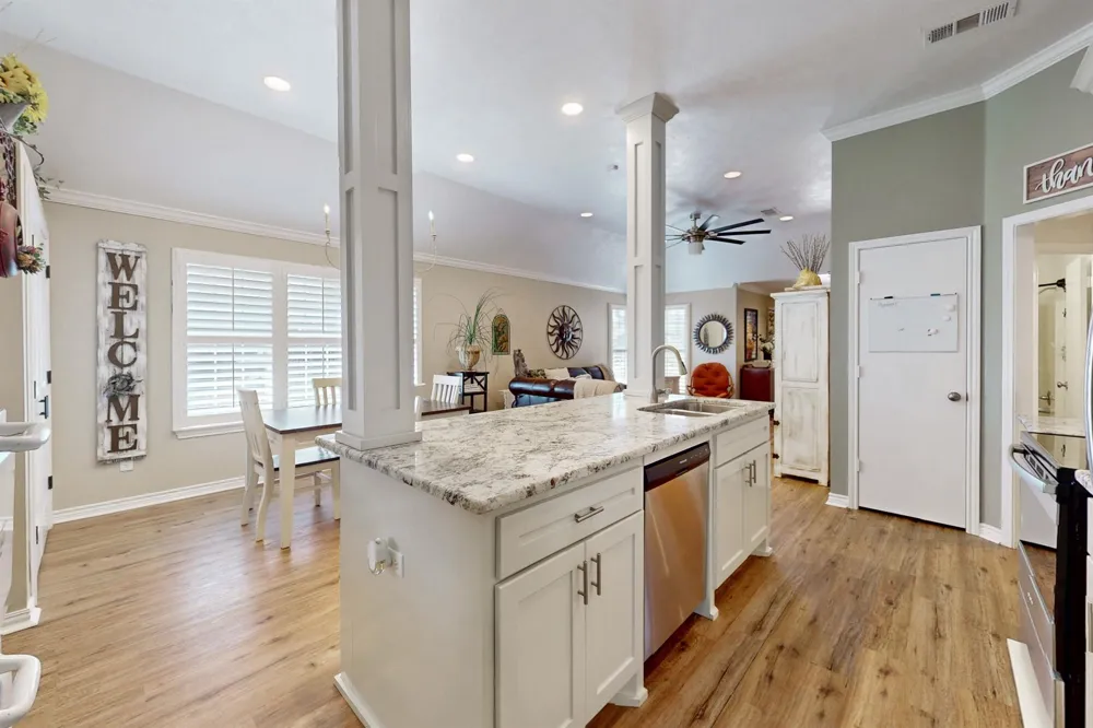 703 Meadow Brook Drive Caldwell, TX 77836