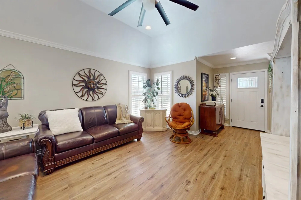 703 Meadow Brook Drive Caldwell, TX 77836