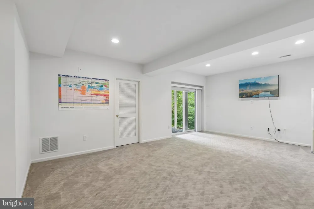 7239 LYNDSEY WAY Elkridge, MD 21075