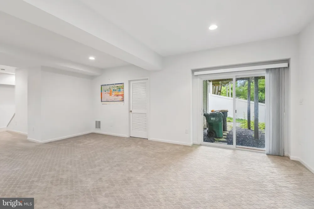 7239 LYNDSEY WAY Elkridge, MD 21075