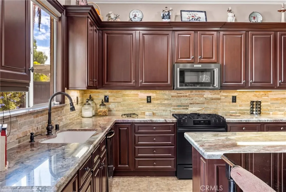 9856 Summerhill Road Rancho Cucamonga, CA 91737