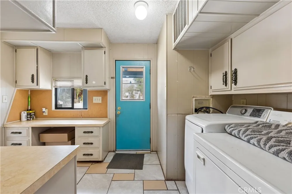 18455 Pequena Entrada Perris, CA 92570