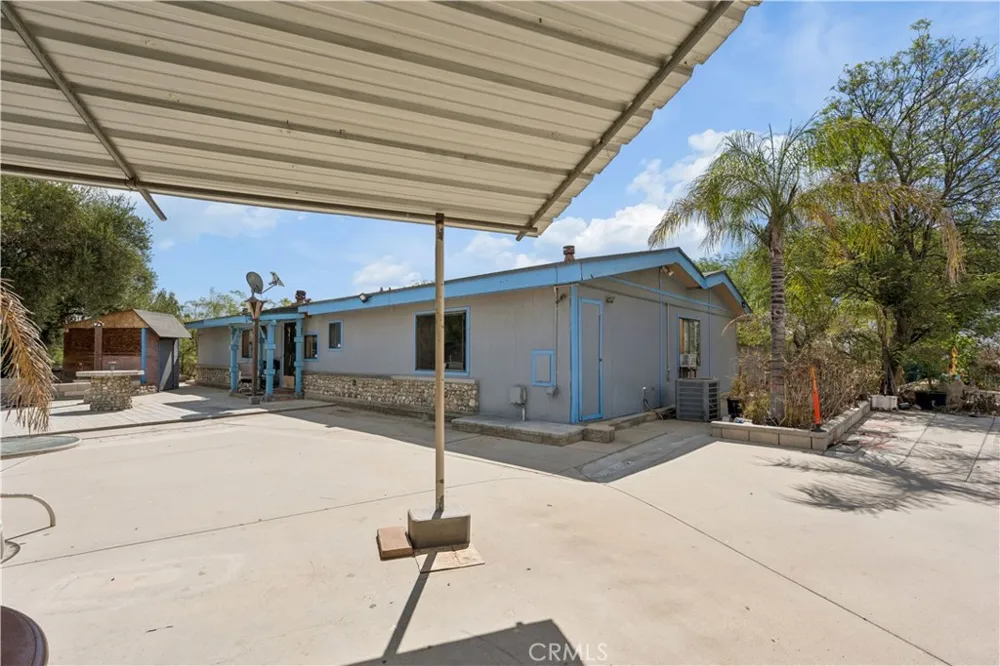 18455 Pequena Entrada Perris, CA 92570