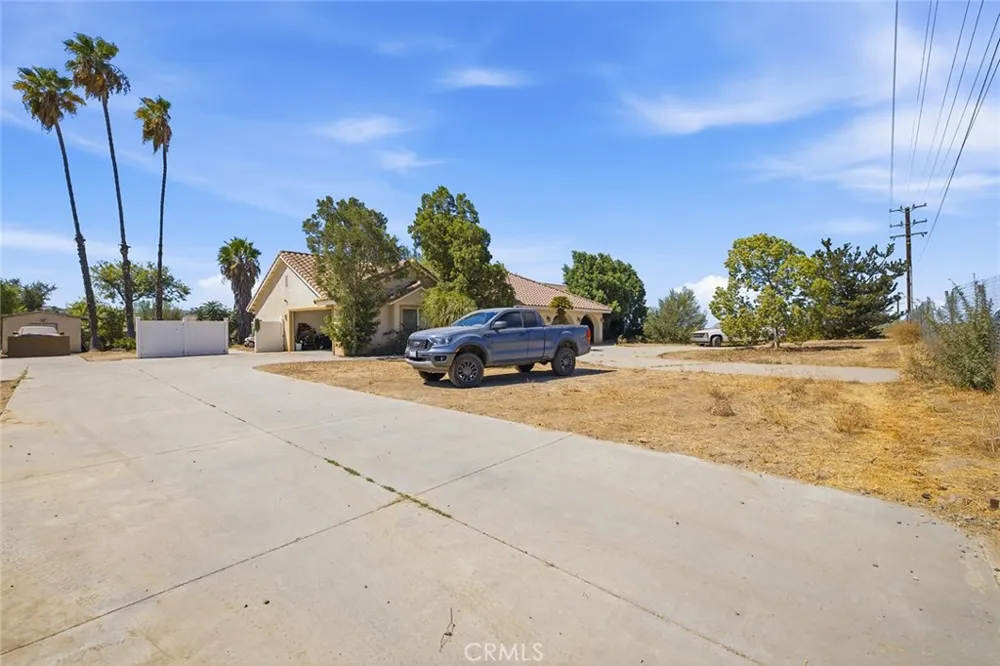 18551 Warren Road Riverside, CA 92508