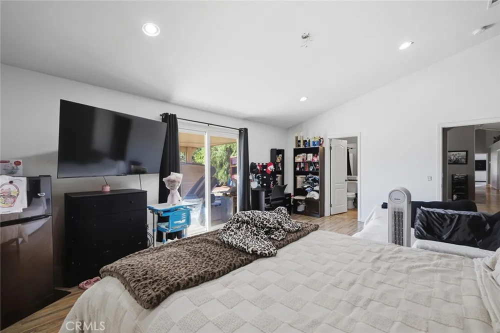 18551 Warren Road Riverside, CA 92508