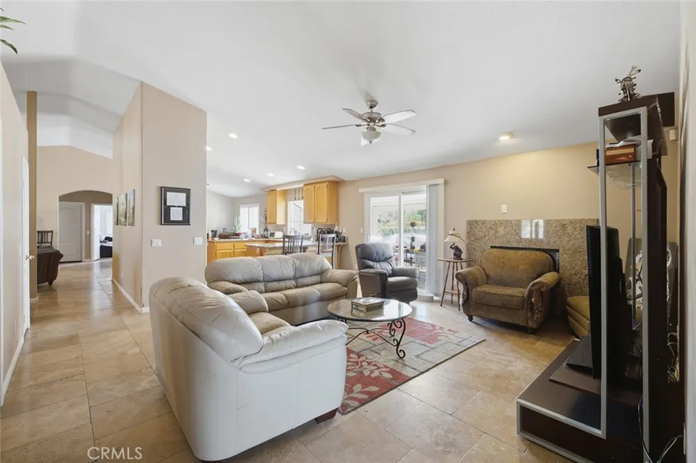18551 Warren Road Riverside, CA 92508