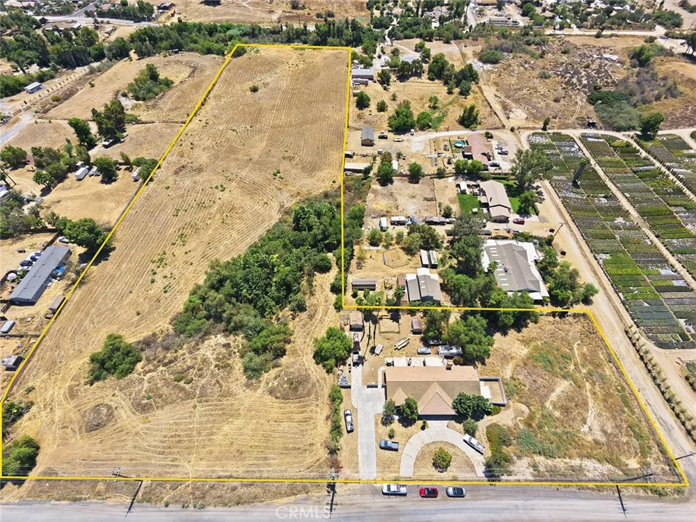18551 Warren Road Riverside, CA 92508