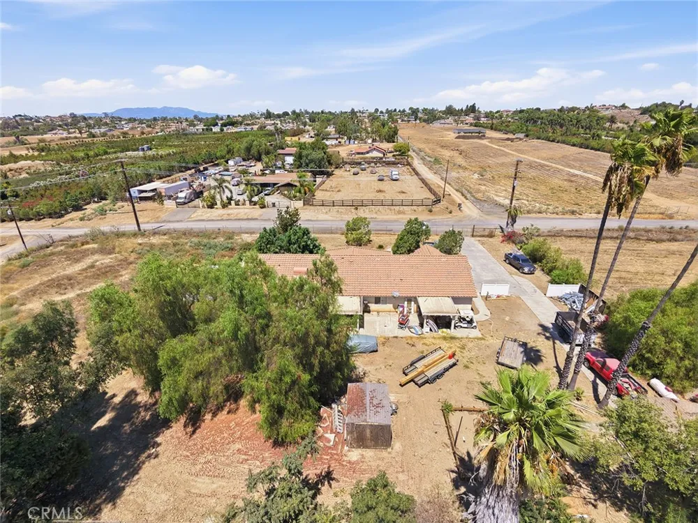 18551 Warren Road Riverside, CA 92508