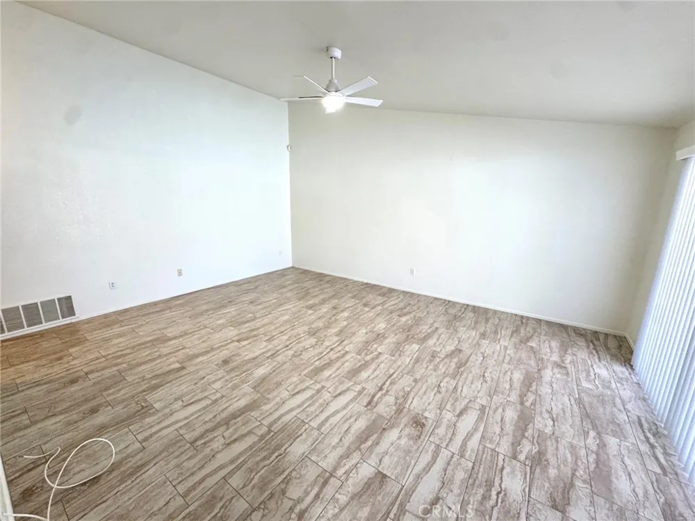 12789 Yorkshire Drive Apple Valley, CA 92308