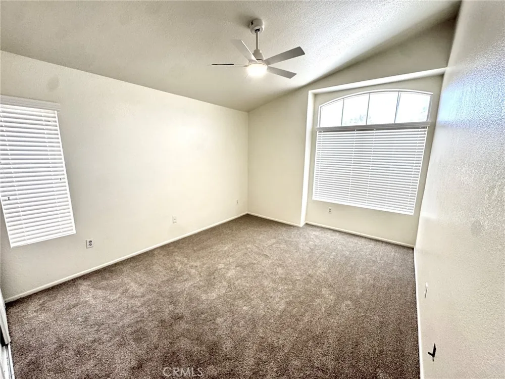 12789 Yorkshire Drive Apple Valley, CA 92308