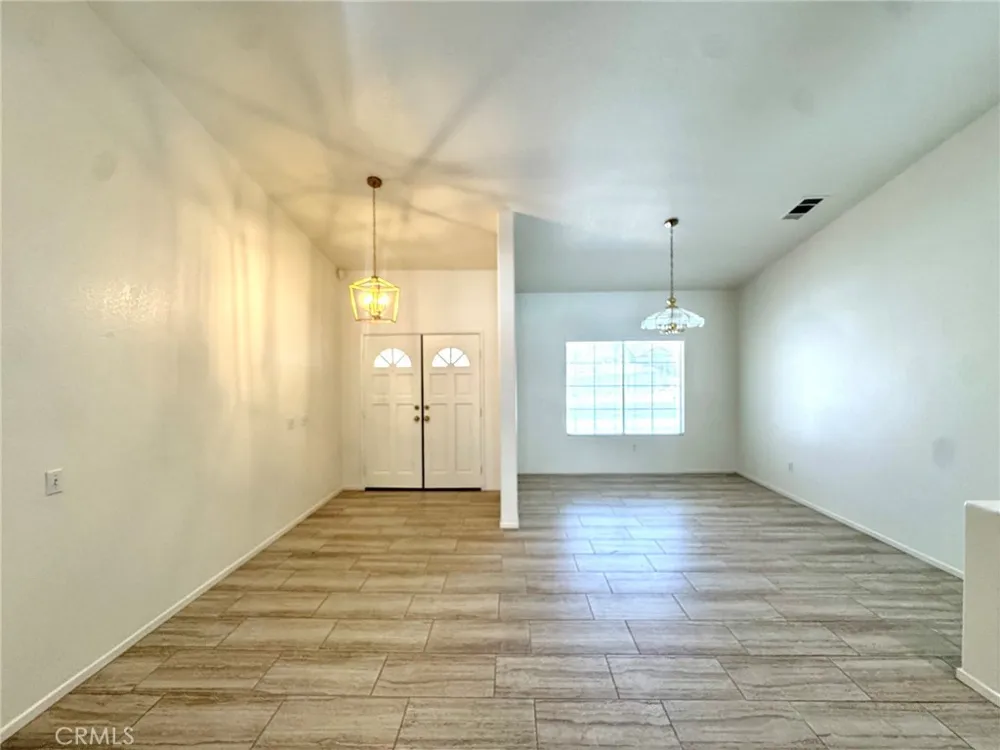 12789 Yorkshire Drive Apple Valley, CA 92308