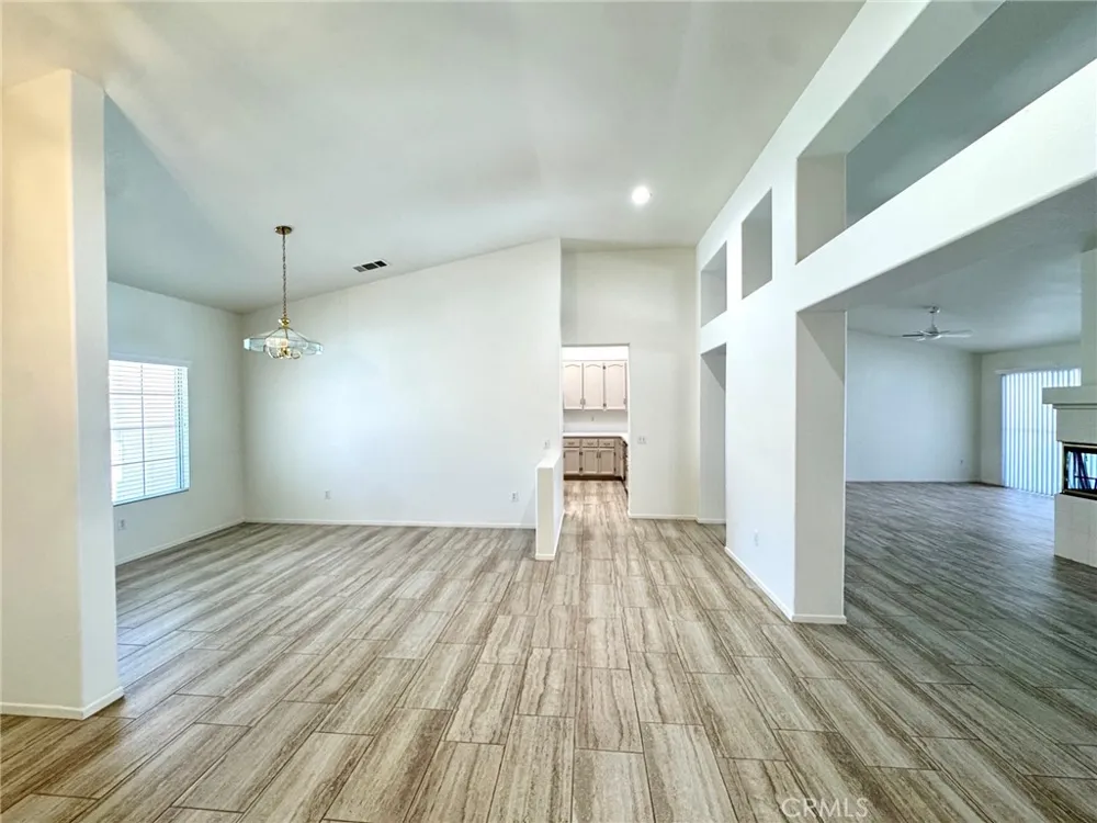 12789 Yorkshire Drive Apple Valley, CA 92308