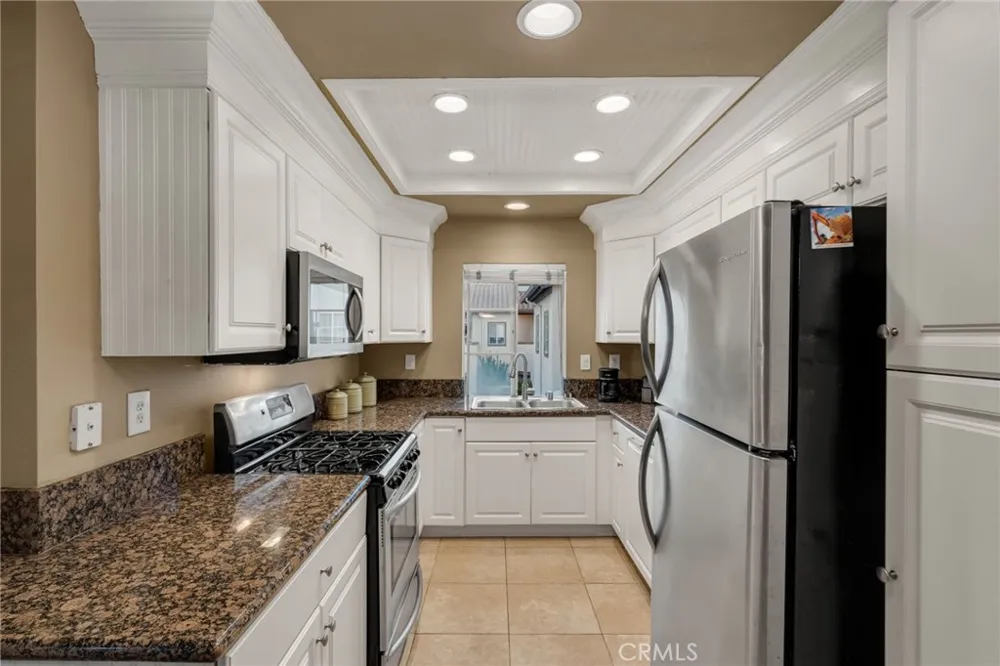 28 Via Contento Rancho Santa Margarita, CA 92688