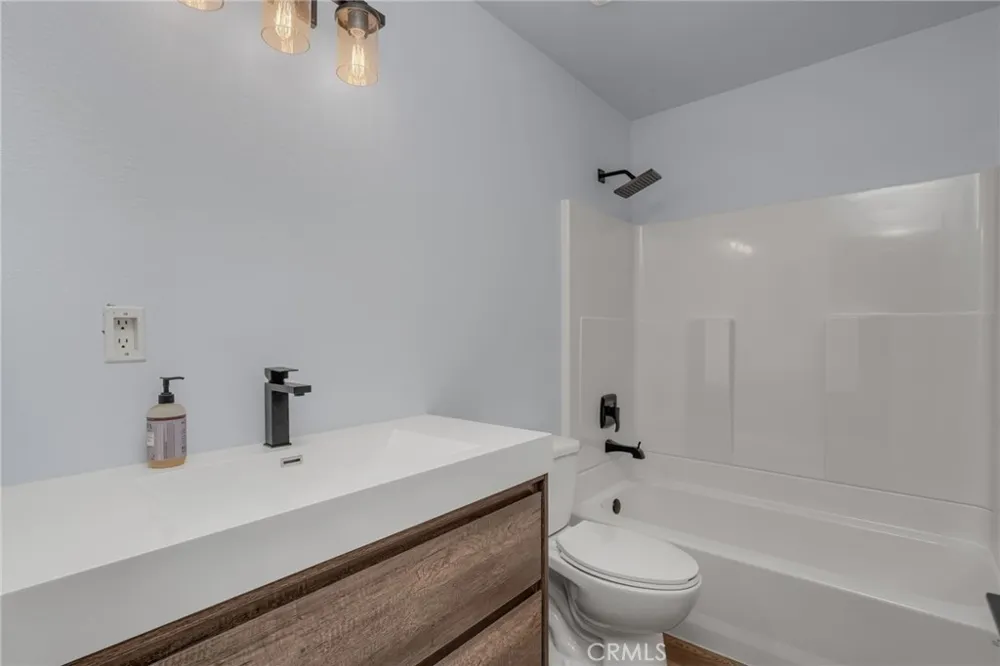 28 Via Contento Rancho Santa Margarita, CA 92688