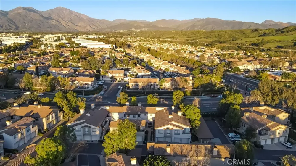 28 Via Contento Rancho Santa Margarita, CA 92688