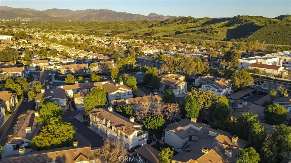 28 Via Contento Rancho Santa Margarita, CA 92688