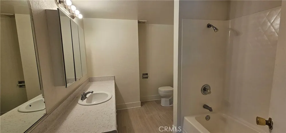 102 Avenida San Fernando #6 San Clemente, CA 92672
