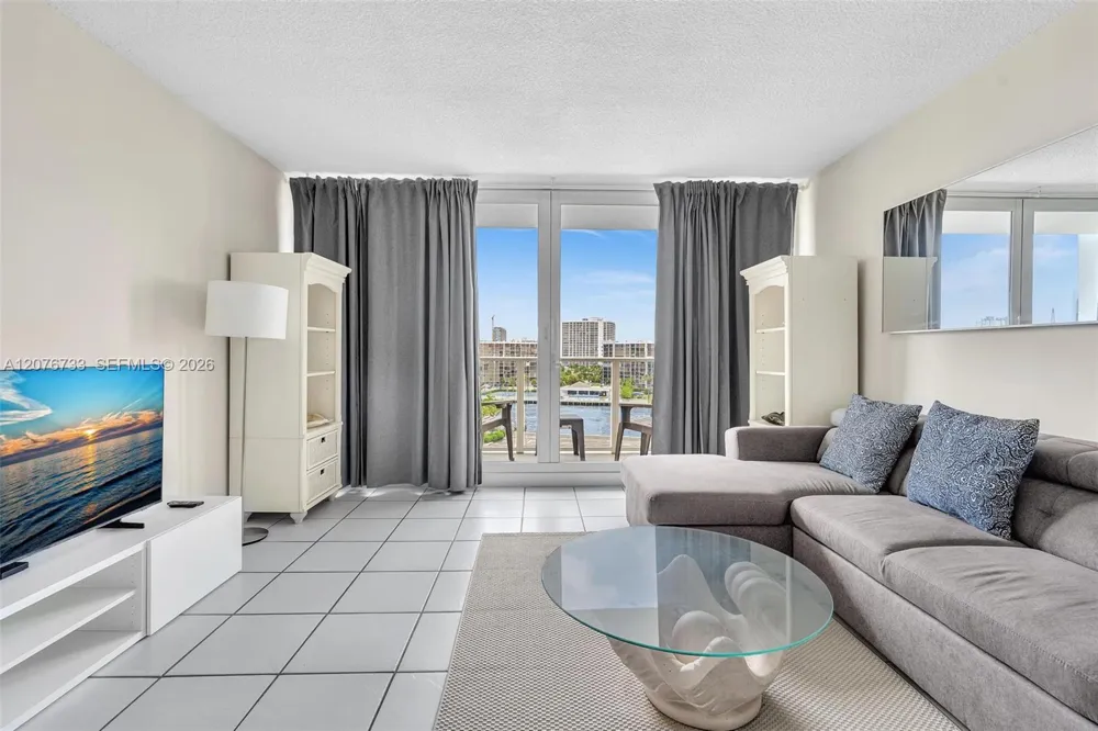 3505 S Ocean Dr #804 Hollywood, FL 33019