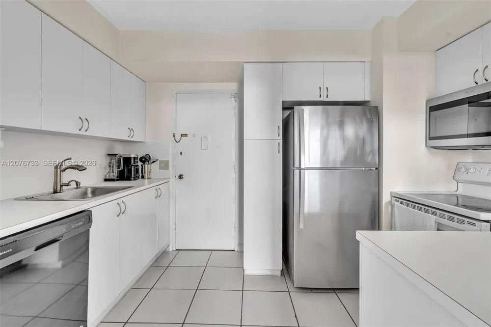 3505 S Ocean Dr #804 Hollywood, FL 33019