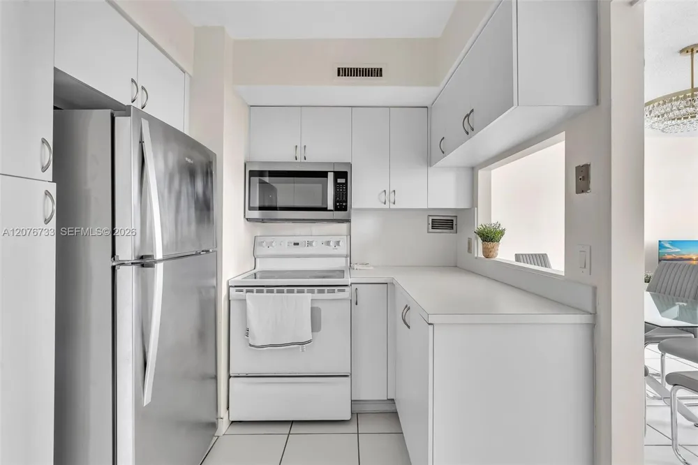 3505 S Ocean Dr #804 Hollywood, FL 33019