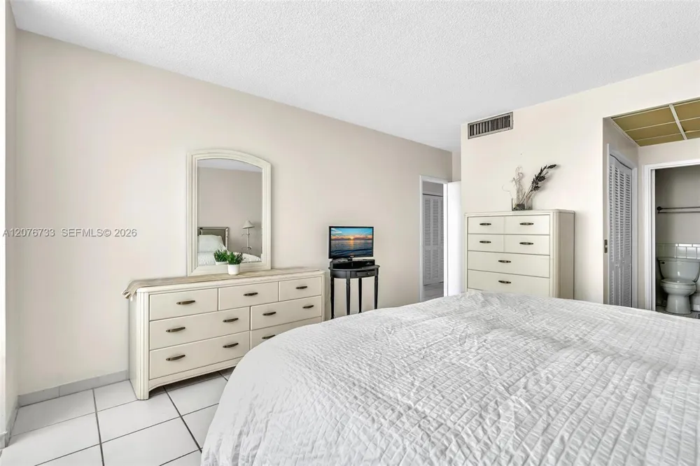 3505 S Ocean Dr #804 Hollywood, FL 33019