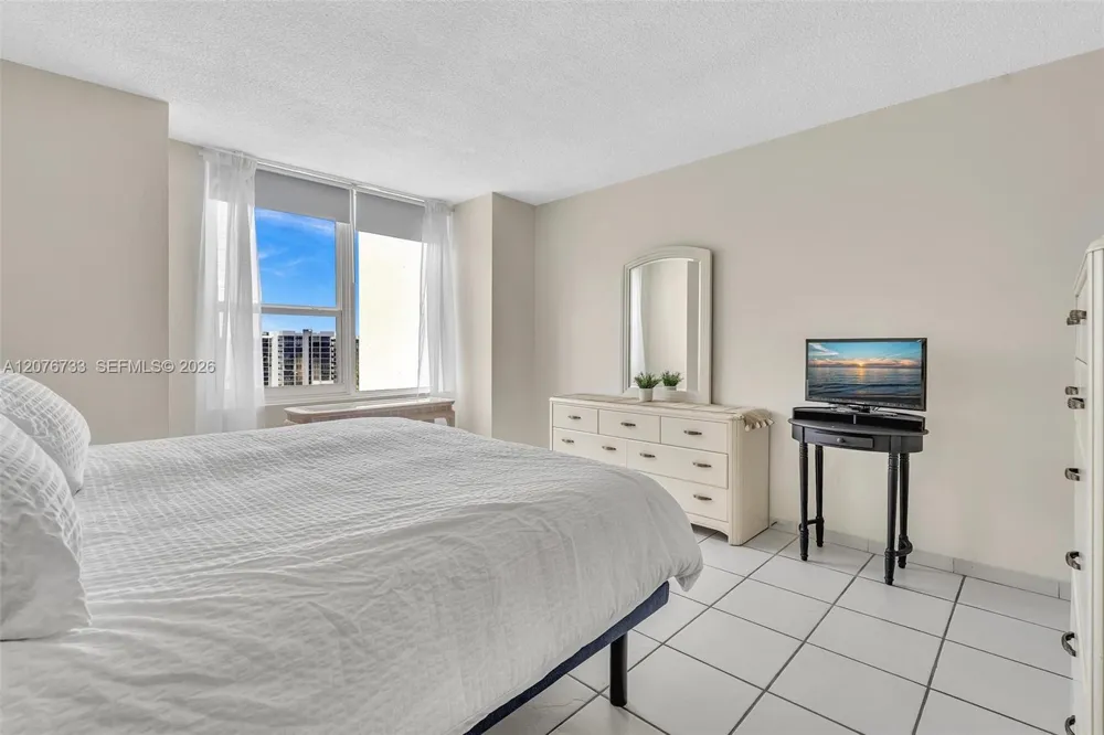 3505 S Ocean Dr #804 Hollywood, FL 33019