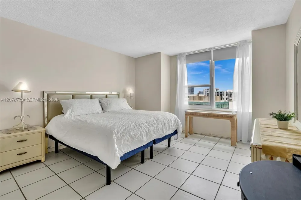 3505 S Ocean Dr #804 Hollywood, FL 33019