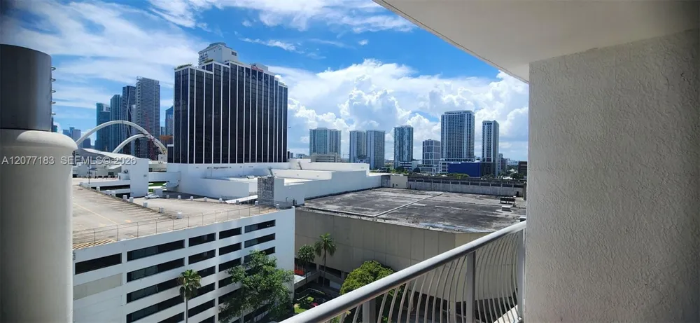 1750 Bayshore Dr #1216 Miami, FL 33132