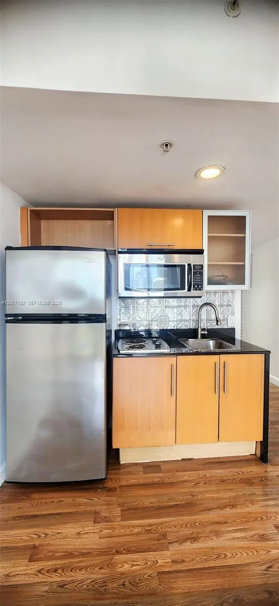 1750 Bayshore Dr #1216 Miami, FL 33132